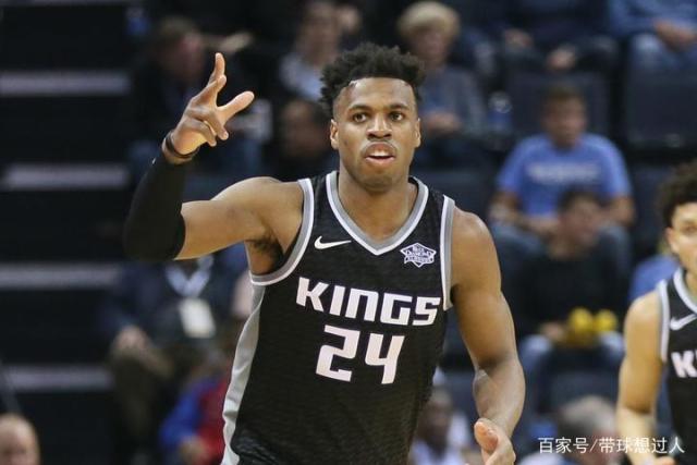 贺希宁23分深圳胜山东 林庭谦13+11天津胜吉林